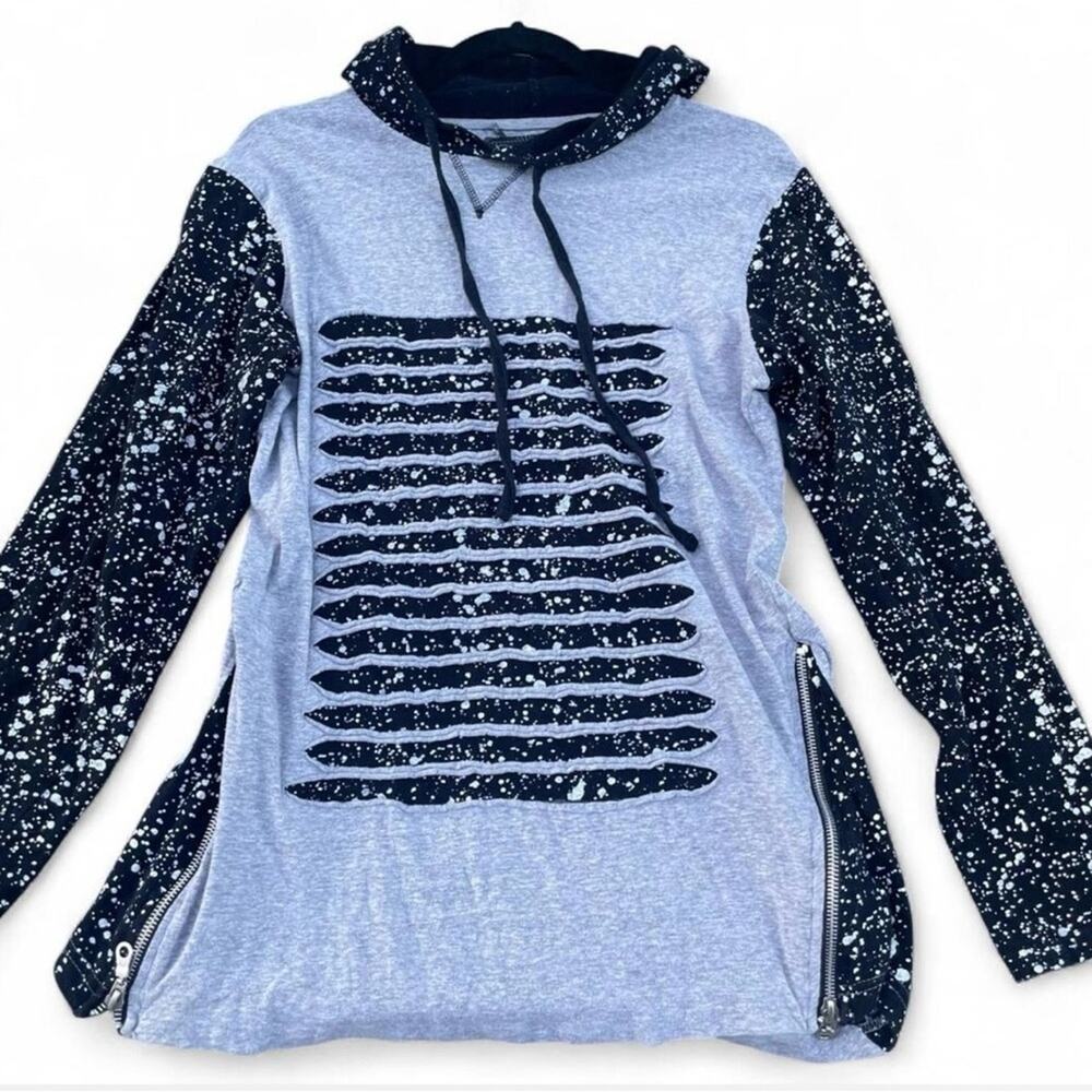 Broken Threads Splatter Graphic Zip Side Hoodie G… - image 1